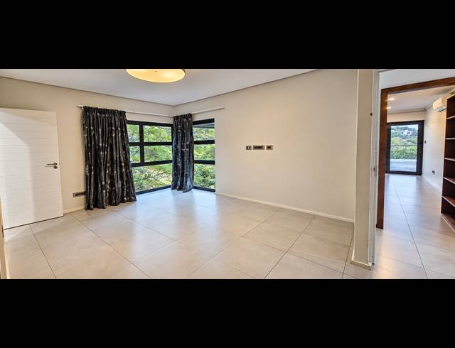 5 BEDROOM HOUSE FOR SALE IN SIMBITHI ECO ESTATE